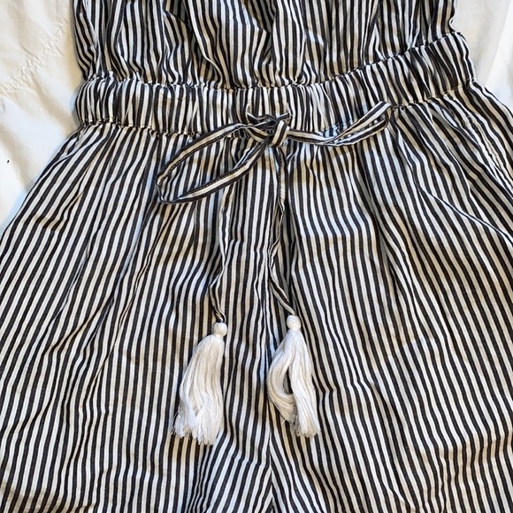stripped romper - Picture 2 of 7